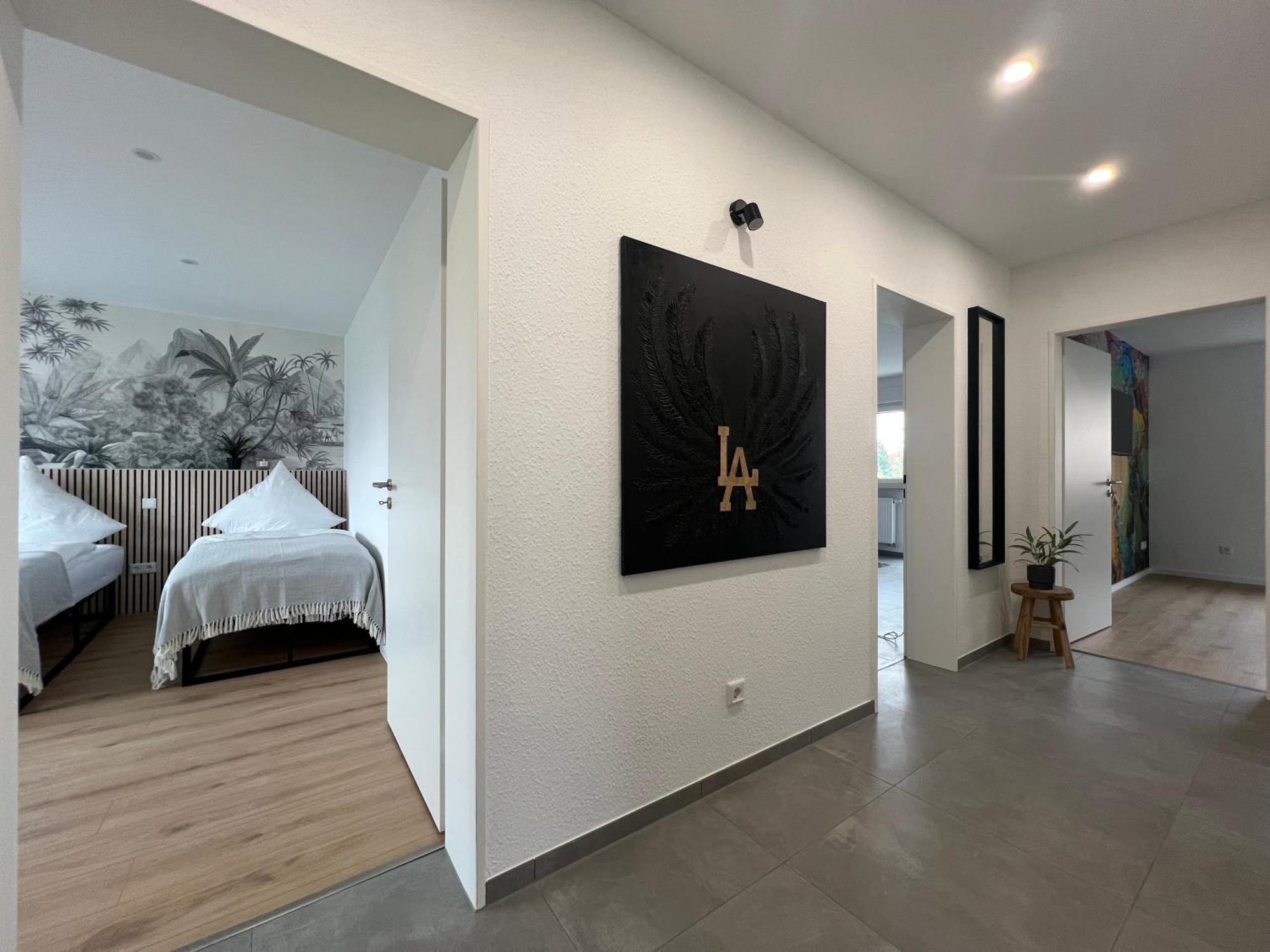 Casa La - *